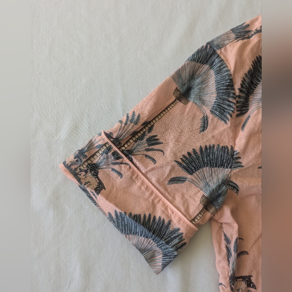 Desmond & Dempsey Ravenela Pink Pajama Top - Picture 6 of 11